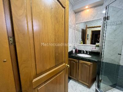 Casa de 4 alcobas en venta en San Jose De Bavaria, Bogotá, 286 m² · foto 7 de 15