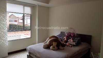 Casa de 4 alcobas en venta en San Jose De Bavaria, Bogotá, 640 m² · foto 11 de 20