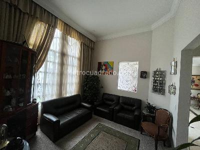 Casa de 4 alcobas en venta en San Jose De Bavaria, Bogotá, 286 m² · foto 4 de 15
