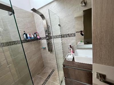 Casa de 4 alcobas en venta en San Jose De Bavaria, Bogotá, 320 m² · foto 16 de 18