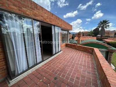 Casa de 4 alcobas en venta en San Jose De Bavaria, Bogotá, 320 m² · foto 18 de 18