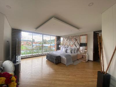 Casa de 4 alcobas en venta en San Jose De Bavaria, Bogotá, 450 m² · foto 14 de 20