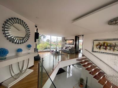 Casa de 4 alcobas en venta en San Jose De Bavaria, Bogotá, 450 m² · foto 16 de 20