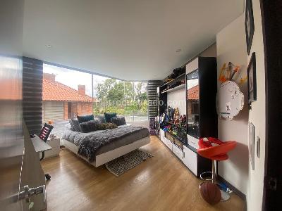 Casa de 4 alcobas en venta en San Jose De Bavaria, Bogotá, 450 m² · foto 17 de 20