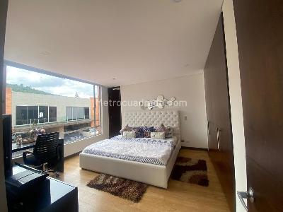 Casa de 4 alcobas en venta en San Jose De Bavaria, Bogotá, 450 m² · foto 20 de 20