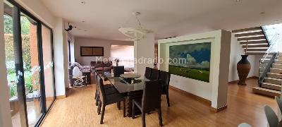 Casa de 3 alcobas en venta en San Jose De Bavaria, Bogotá, 400 m² · foto 19 de 20