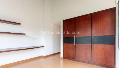 Casa de 4 alcobas en venta en Hacienda San Simon, Bogotá, 300 m² · foto 6 de 14