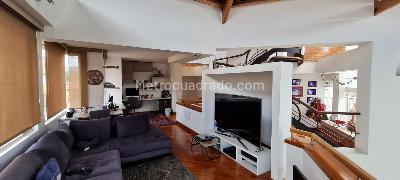 Casa de 4 alcobas en venta en San Jose De Bavaria, Bogotá, 450 m² · foto 1 de 20