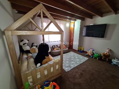Casa de 4 alcobas en venta en San Jose De Bavaria, Bogotá, 320 m² · foto 13 de 20