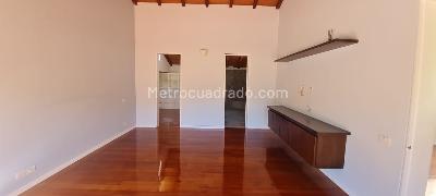 Casa de 4 alcobas en venta en Hacienda San Simon, Bogotá, 430 m² · foto 9 de 17