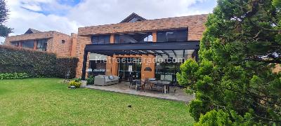 Casa en venta en San Jose De Bavaria, Bogotá · foto 15 de 19