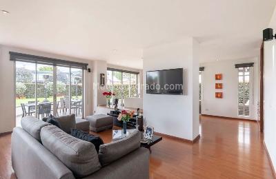 Casa de 4 alcobas en venta en Hacienda San Simon, Bogotá, 380 m² · foto 3 de 20