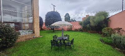Casa de 4 alcobas en venta en San Jose De Bavaria, Bogotá, 469 m² · foto 13 de 18