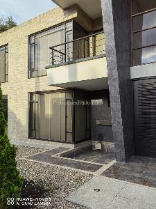 Casa de 4 alcobas en venta en Hacienda San Simon Pl, Bogotá, 1420 m² · foto 4 de 19