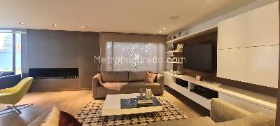Casa de 3 alcobas en venta en San Jose De Bavaria, Bogotá, 800 m² · foto 2 de 20
