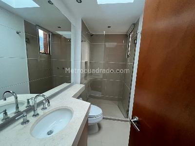 Casa de 4 alcobas en venta en Hacienda San Simon, Bogotá, 1450 m² · foto 16 de 20
