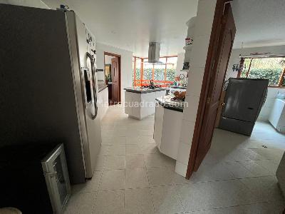 Casa de 4 alcobas en venta en San Jose De Bavaria, Bogotá, 340 m² · foto 8 de 20