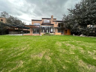 Casa de 4 alcobas en venta en Hacienda San Simon, Bogotá, 1350 m² · foto 3 de 20