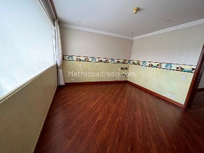 Casa de 4 alcobas en venta en San Jose De Bavaria, Bogotá · foto 18 de 20