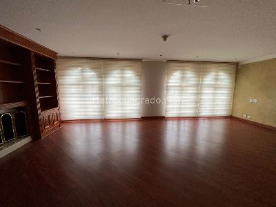 Casa de 4 alcobas en venta en San Jose De Bavaria, Bogotá · foto 9 de 20