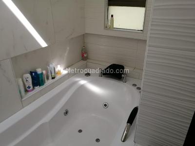 Casa de 5 alcobas en venta en Hacienda San Sebastian, Bogotá, 1640 m² · foto 15 de 16