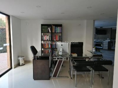 Casa de 5 alcobas en venta en Hacienda San Sebastian, Bogotá, 1640 m² · foto 10 de 16