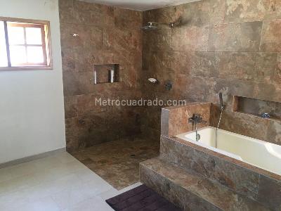 Casa de 3 alcobas en venta en Hacienda San Sebastián, Bogotá, 2000 m² · foto 12 de 18