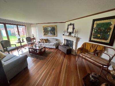 Casa de 3 alcobas en venta en San Jose De Bavaria, Bogotá, 800 m² · foto 5 de 20