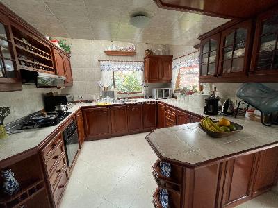 Casa de 3 alcobas en venta en San Jose De Bavaria, Bogotá, 800 m² · foto 8 de 20