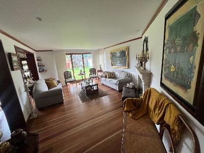 Casa de 3 alcobas en venta en San Jose De Bavaria, Bogotá, 800 m² · foto 6 de 20
