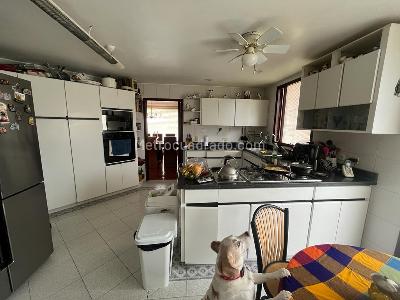 Casa de 3 alcobas en venta en San Jose De Bavaria, Bogotá, 800 m² · foto 13 de 17