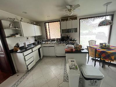 Casa de 3 alcobas en venta en San Jose De Bavaria, Bogotá, 800 m² · foto 14 de 17