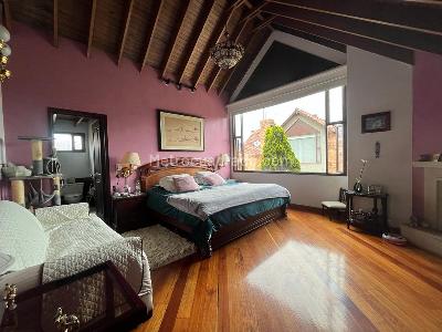 Casa de 3 alcobas en venta en San Jose De Bavaria, Bogotá, 800 m² · foto 3 de 17