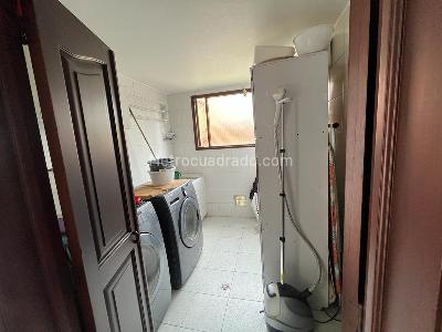 Casa de 3 alcobas en venta en San Jose De Bavaria, Bogotá, 800 m² · foto 6 de 17