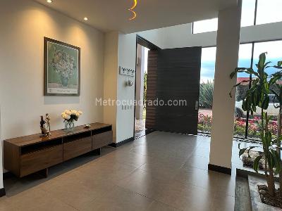 Casa de 4 alcobas en venta en Hacienda San Simon, Bogotá, 1680 m² · foto 3 de 20