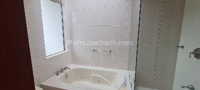 Casa de 4 alcobas en venta en San Simon Gaymaral, Bogotá, 1480 m² · foto 14 de 18