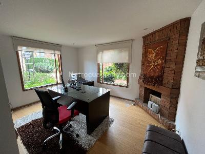 Casa de 4 alcobas en venta en San Jose De Bavaria, Bogotá, 800 m² · foto 6 de 15