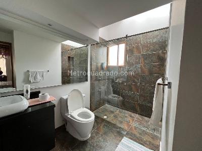 Casa de 4 alcobas en venta en San Jose De Bavaria, Bogotá, 800 m² · foto 8 de 15
