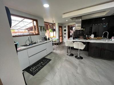 Casa de 4 alcobas en venta en San Jose De Bavaria, Bogotá, 800 m² · foto 3 de 15