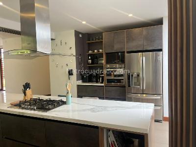 Casa de 3 alcobas en venta en Hacienda San Sebastian, Bogotá, 1450 m² · foto 4 de 20