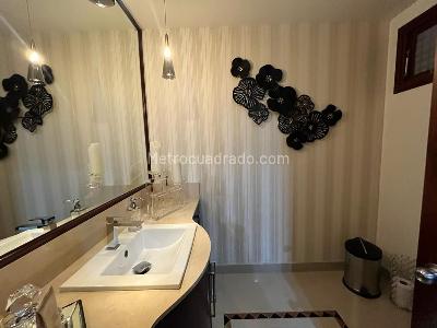 Casa en venta en San Jose De Bavaria, Bogotá · foto 10 de 20