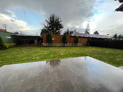 Casa en venta en San Jose De Bavaria, Bogotá · foto 9 de 20