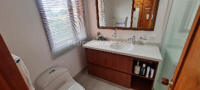Casa de 3 alcobas en venta en San Jose De Bavaria, Bogotá, 250 m² · foto 3 de 20