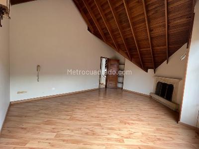 Casa de 3 alcobas en venta en San Jose De Bavaria, Bogotá, 700 m² · foto 12 de 20