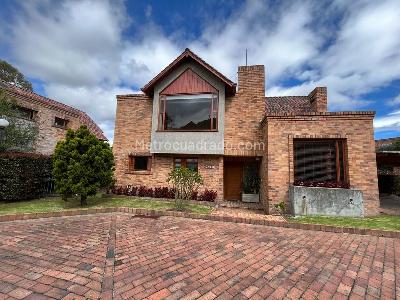 Casa de 3 alcobas en venta en San Jose De Bavaria, Bogotá, 700 m² · foto 19 de 20