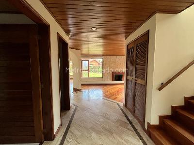 Casa de 3 alcobas en venta en San Jose De Bavaria, Bogotá, 700 m² · foto 20 de 20