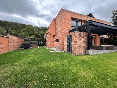 Casa de 4 alcobas en venta en San Jose De Bavaria, Bogotá, 800 m² · foto 18 de 20