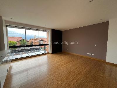 Casa de 4 alcobas en venta en San Jose De Bavaria, Bogotá, 800 m² · foto 9 de 20