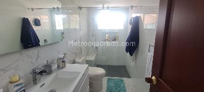 Casa de 4 alcobas en venta en San Jose De Bavaria, Bogotá, 1000 m² · foto 16 de 20