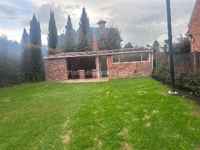 Casa de 4 alcobas en venta en San Jose De Bavaria, Bogotá, 330 m² · foto 3 de 14